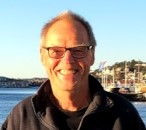 Roald Axelsen style=